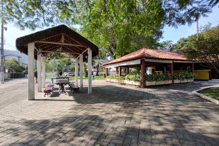Casa de condomínio para alugar com 120m², 4 quartos e 1 vaga Casa de condomínio para alugar com 120m², 4 quartos e 1 vagaÁrea comum