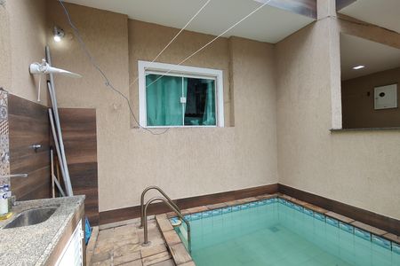 Casa de condomínio para alugar com 120m², 4 quartos e 1 vaga Casa de condomínio para alugar com 120m², 4 quartos e 1 vagaÁrea comum - Piscina