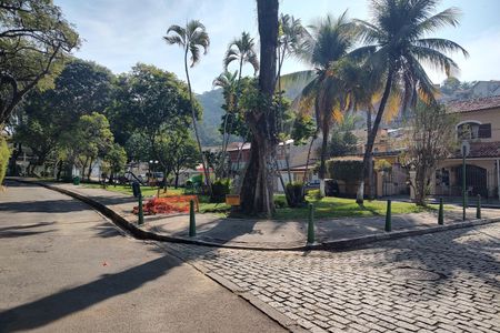 Casa de condomínio para alugar com 120m², 4 quartos e 1 vaga Casa de condomínio para alugar com 120m², 4 quartos e 1 vagaÁrea comum - Academia