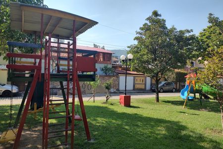 Casa de condomínio para alugar com 120m², 4 quartos e 1 vaga Casa de condomínio para alugar com 120m², 4 quartos e 1 vagaÁrea comum - Playground