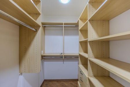 Apartamento à venda com 210m², 3 quartos e 3 vagas Apartamento à venda com 210m², 3 quartos e 3 vagasFoto 38