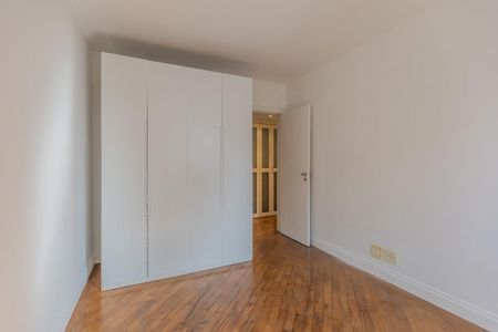 Apartamento à venda com 210m², 3 quartos e 3 vagas Apartamento à venda com 210m², 3 quartos e 3 vagasFoto 28