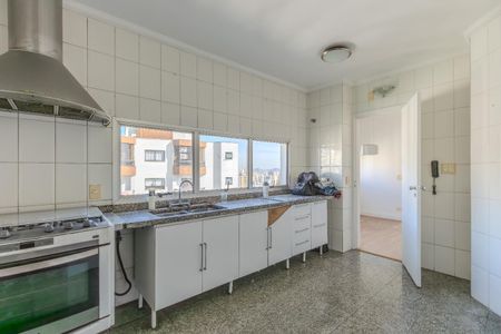 Apartamento à venda com 210m², 3 quartos e 3 vagas Apartamento à venda com 210m², 3 quartos e 3 vagasFoto 13