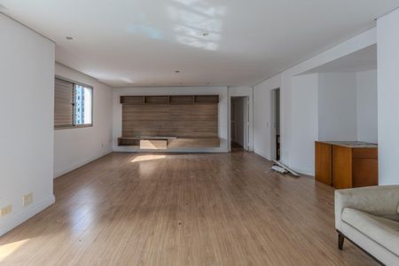 Foto 03 de apartamento à venda com 3 quartos, 210m² em Vila Suzana, São Paulo