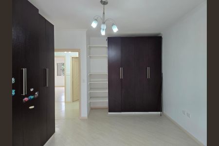 Casa para alugar com 340m², 4 quartos e 3 vagas Casa para alugar com 340m², 4 quartos e 3 vagasQuarto 04