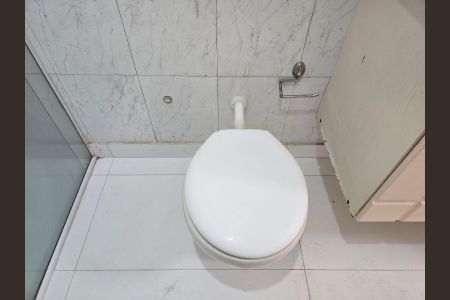Casa para alugar com 340m², 4 quartos e 3 vagas Casa para alugar com 340m², 4 quartos e 3 vagasBanheiro da Suíte 2