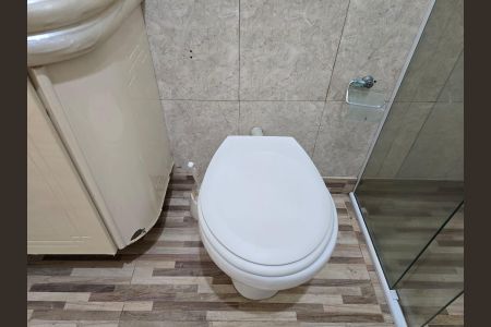 Casa para alugar com 340m², 4 quartos e 3 vagas Casa para alugar com 340m², 4 quartos e 3 vagasBanheiro Social