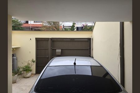 Casa para alugar com 340m², 4 quartos e 3 vagas Casa para alugar com 340m², 4 quartos e 3 vagasGaragem