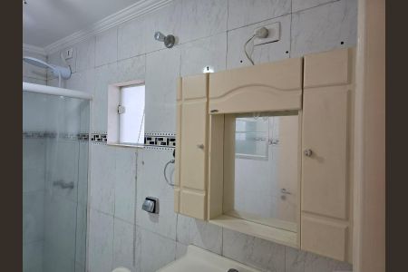 Casa para alugar com 340m², 4 quartos e 3 vagas Casa para alugar com 340m², 4 quartos e 3 vagasBanheiro da Suíte 2