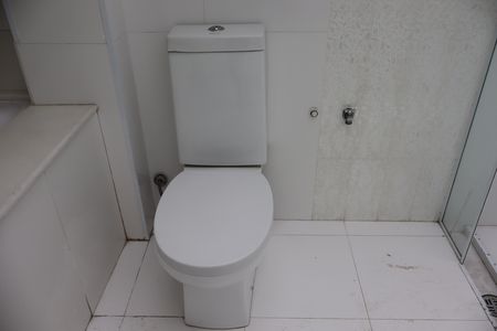 Casa para alugar com 340m², 4 quartos e 3 vagasBanheiro da Suíte 1