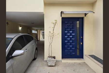 Casa para alugar com 340m², 4 quartos e 3 vagas Casa para alugar com 340m², 4 quartos e 3 vagasGaragem