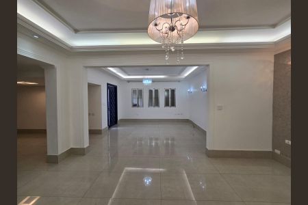 Casa para alugar com 340m², 4 quartos e 3 vagas Casa para alugar com 340m², 4 quartos e 3 vagasSala