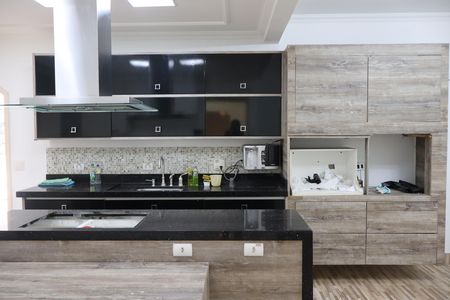 Casa para alugar com 340m², 4 quartos e 3 vagasCozinha 