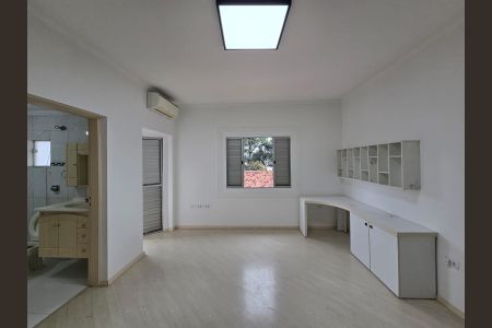 Casa para alugar com 340m², 4 quartos e 3 vagas Casa para alugar com 340m², 4 quartos e 3 vagasSuíte 02