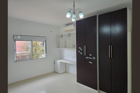 Casa para alugar com 340m², 4 quartos e 3 vagas Casa para alugar com 340m², 4 quartos e 3 vagasQuarto 04