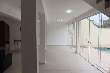 Casa para alugar com 340m², 4 quartos e 3 vagasArea gourmet 
