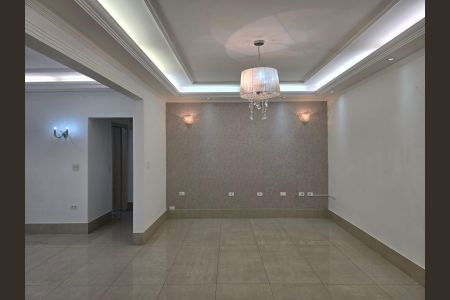Casa para alugar com 340m², 4 quartos e 3 vagas Casa para alugar com 340m², 4 quartos e 3 vagasSala