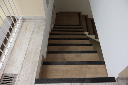 Casa para alugar com 340m², 4 quartos e 3 vagasVaranda Fundos escada acesso a Area da piscina 