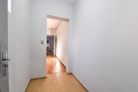 Casa para alugar com 130m², 3 quartos e sem vaga Casa para alugar com 130m², 3 quartos e sem vagaCorredor