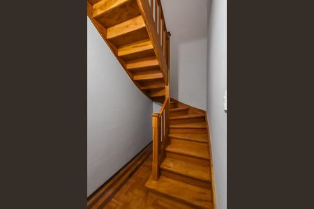Escada de casa à venda com 3 quartos, 130m² em Ipiranga, São Paulo