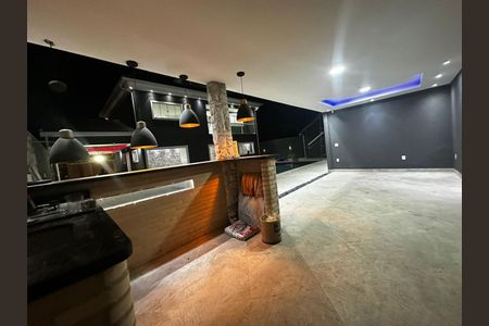 Casa de condomínio para alugar com 390m², 6 quartos e 5 vagas Casa de condomínio para alugar com 390m², 6 quartos e 5 vagasÁrea externa