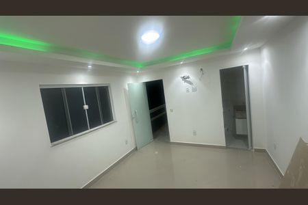 Quarto de casa de condomínio para alugar com 6 quartos, 390m² em Vargem Grande, Rio de Janeiro