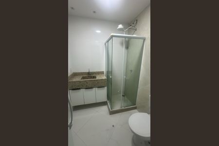 Casa de condomínio para alugar com 390m², 6 quartos e 5 vagas Casa de condomínio para alugar com 390m², 6 quartos e 5 vagasBanheiro