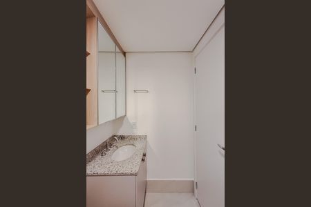 Apartamento para alugar com 72m², 2 quartos e 1 vaga Apartamento para alugar com 72m², 2 quartos e 1 vagaBanheiro da Suíte