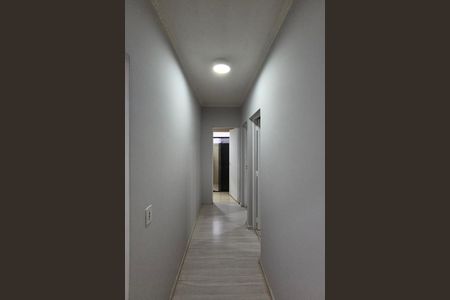 Apartamento à venda com 60m², 2 quartos e 1 vaga Apartamento à venda com 60m², 2 quartos e 1 vagaCorredor