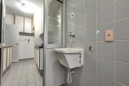 Apartamento à venda com 60m², 2 quartos e 1 vaga Apartamento à venda com 60m², 2 quartos e 1 vagaÁrea de Serviço