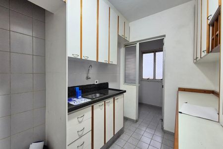 Apartamento à venda com 60m², 2 quartos e 1 vaga Apartamento à venda com 60m², 2 quartos e 1 vagaCozinha