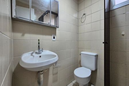 Apartamento à venda com 60m², 2 quartos e 1 vaga Apartamento à venda com 60m², 2 quartos e 1 vagaBanheiro
