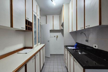 Apartamento à venda com 60m², 2 quartos e 1 vaga Apartamento à venda com 60m², 2 quartos e 1 vagaCozinha