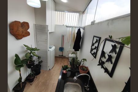Apartamento à venda com 80m², 2 quartos e 1 vaga Apartamento à venda com 80m², 2 quartos e 1 vagaÁrea de Serviço