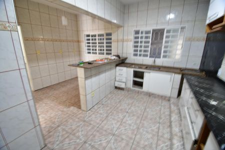 Casa para alugar com 120m², 2 quartos e 1 vagaCozinha