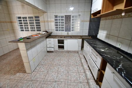 Casa para alugar com 120m², 2 quartos e 1 vagaCozinha