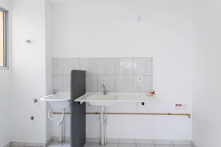 Apartamento para alugar com 65m², 3 quartos e 1 vaga Apartamento para alugar com 65m², 3 quartos e 1 vagaCozinha e Área de Serviço
