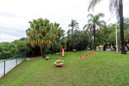 Casa de condomínio para alugar com 207m², 4 quartos e 2 vagas