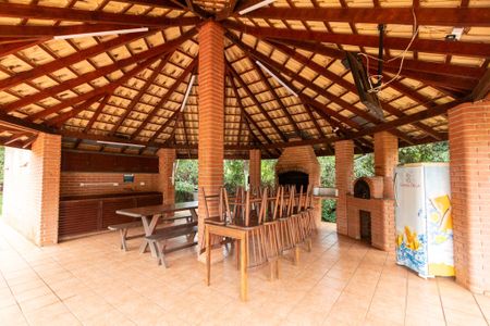 Casa de condomínio para alugar com 207m², 4 quartos e 2 vagas