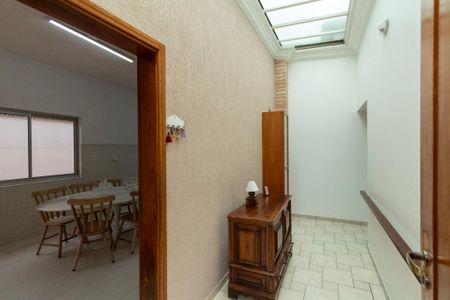 Casa de condomínio para alugar com 207m², 4 quartos e 2 vagas