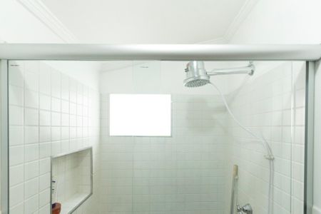 Casa de condomínio para alugar com 207m², 4 quartos e 2 vagas