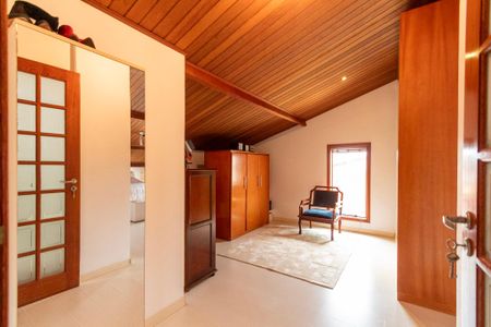 Casa de condomínio para alugar com 207m², 4 quartos e 2 vagas