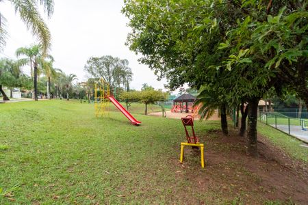 Casa de condomínio para alugar com 207m², 4 quartos e 2 vagas