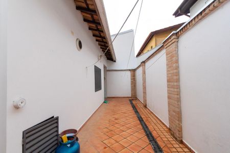 Casa de condomínio para alugar com 207m², 4 quartos e 2 vagas