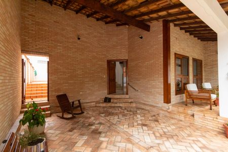 Casa de condomínio para alugar com 207m², 4 quartos e 2 vagas