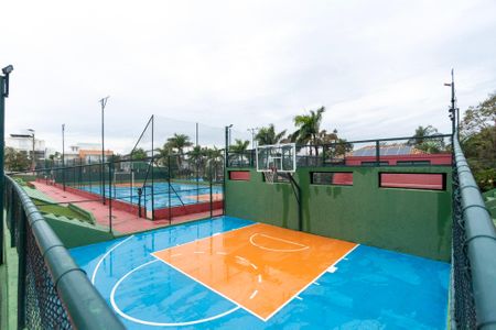 Casa de condomínio para alugar com 207m², 4 quartos e 2 vagas