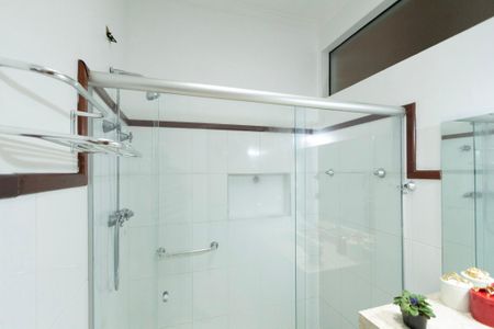 Casa de condomínio para alugar com 207m², 4 quartos e 2 vagas
