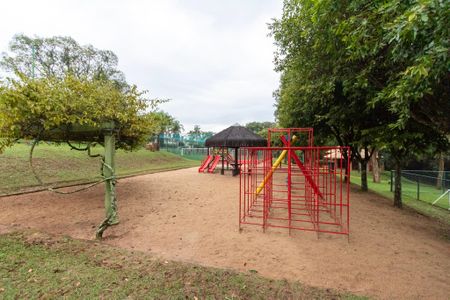 Casa de condomínio para alugar com 207m², 4 quartos e 2 vagas
