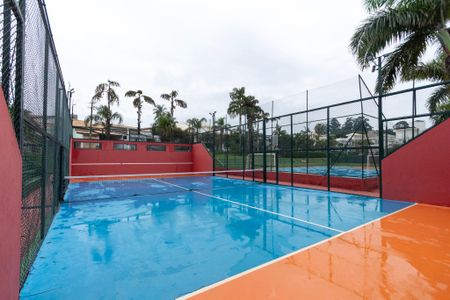 Casa de condomínio para alugar com 207m², 4 quartos e 2 vagas