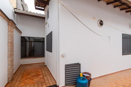 Casa de condomínio para alugar com 207m², 4 quartos e 2 vagas